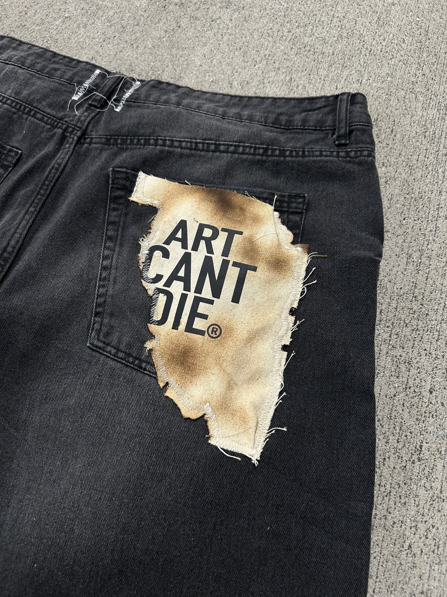 “Staple IHASCA” Jorts