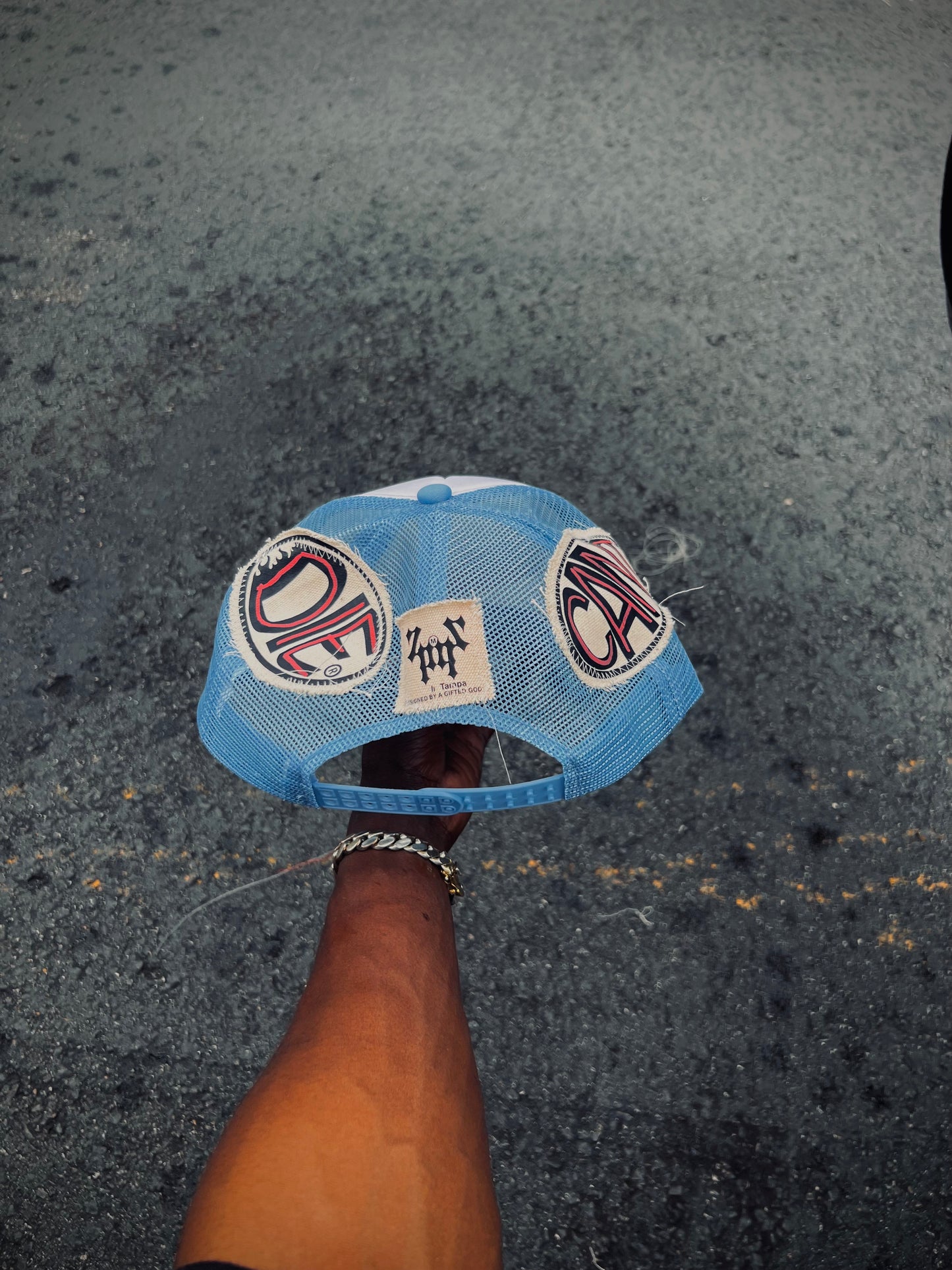 “ART V2 Stretch” Sky Blue Trucker
