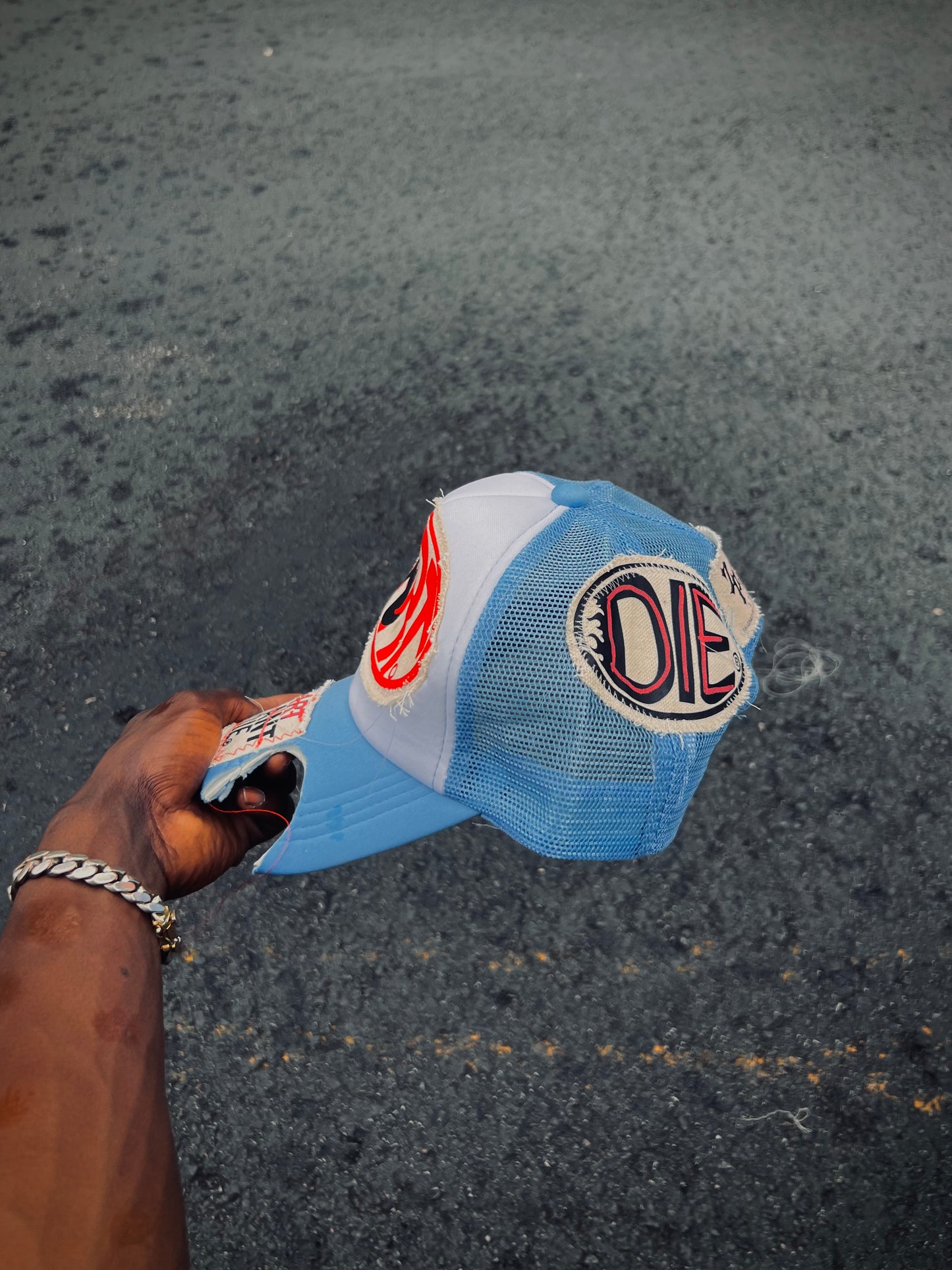 “ART V2 Stretch” Sky Blue Trucker